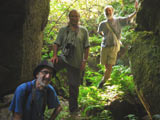 La Station de biologie des Laurentides recèle une variété d'habitats propices aux bryophytes qui font la joie des participants et des formateurs. - Photo : Samuel Lauzon